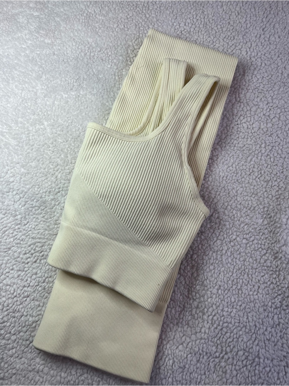 Ribbed Seamless Cream Sports Bra and Leggings Set BNWOT